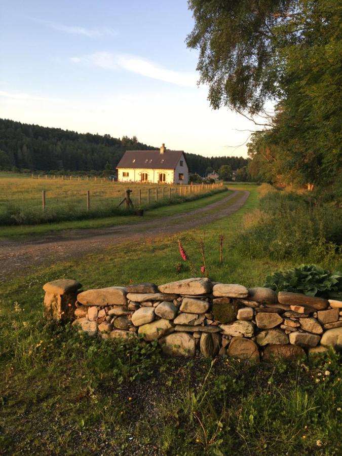 Dalmunach House Aberlour Bagian luar foto