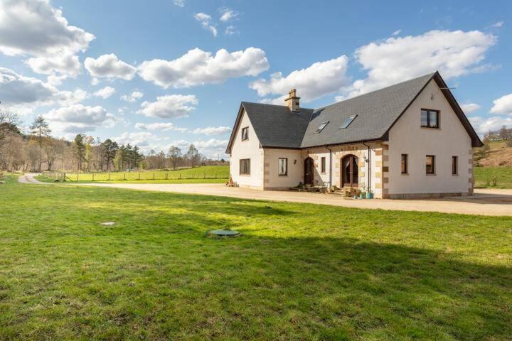 Dalmunach House Aberlour Bagian luar foto